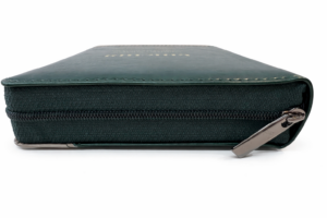 English-Russian Parallel Bible Authorized Version (KJV)- Synodal Translation, Dark Green & Tan, Zipper. Англо-Русская Параллельная Библия Авторизованная Версия KJV - Синодальное Издание. Зелено-бежевая, замок, компактная