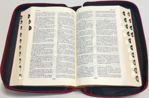 English-Russian Parallel Bible (NASB ) / Англо-Русская Параллельная Библия Z-Burgundy, luxury leather, (кожа  высокого качества).